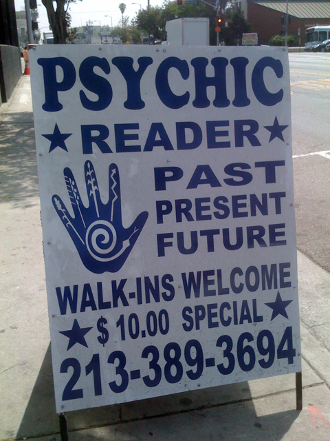 Psychic Reader on 3rd Street in Los Angeles